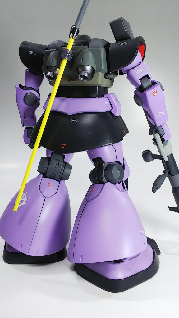 後ろです。ロールアウトしたばかりなので汚しは入れていません。