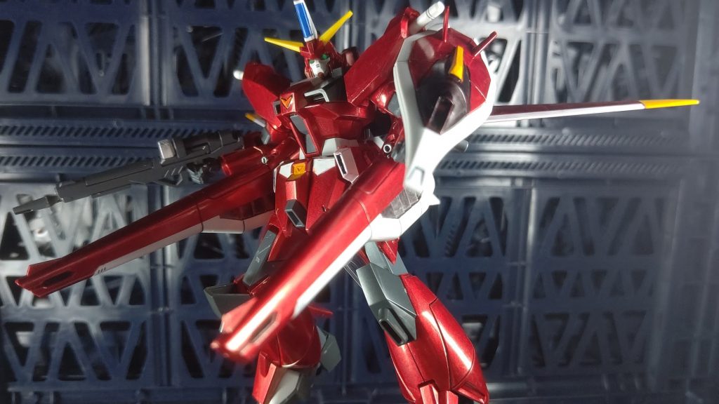 『これで終わらせる!』アムフォルタス プラズマ収束ビーム砲、フリーダムのバラエーナの改良型なんですよねスーパーフォルティスビーム砲の部分はメッキシルバーで塗装しました。