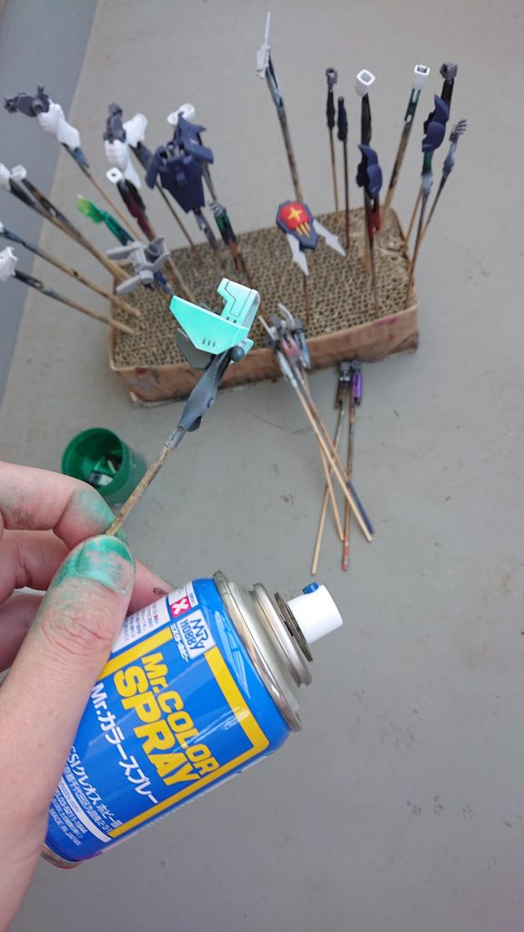 ちなトップコートと間違って手とパーツを染めました泣