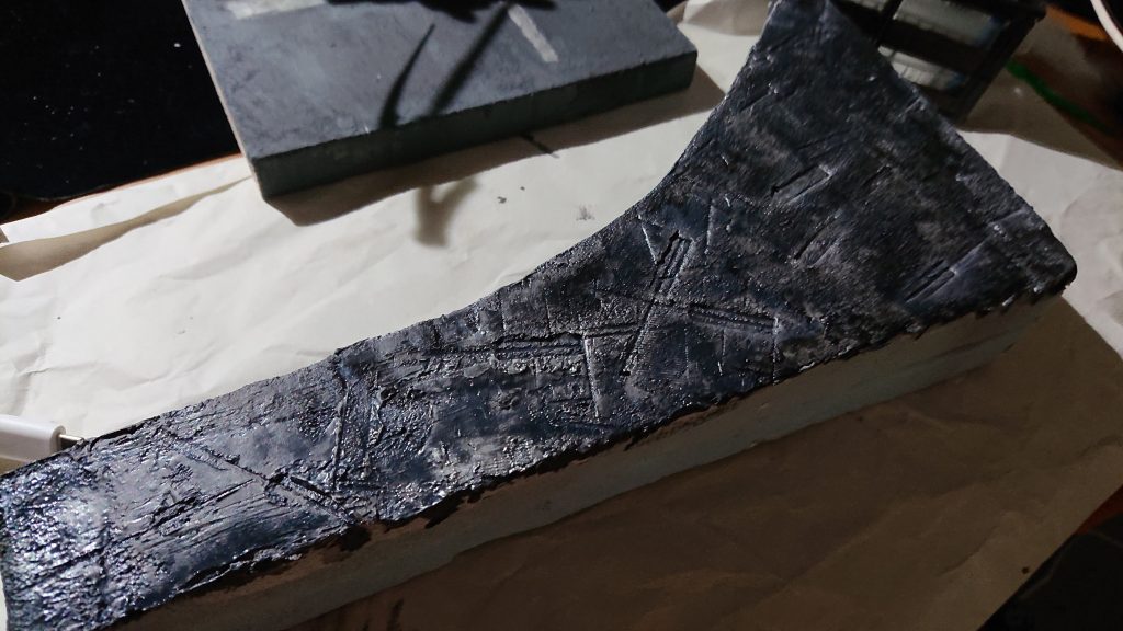 マスドライバーはスタイロフォームを切って、塗ってそれっぽく作りました