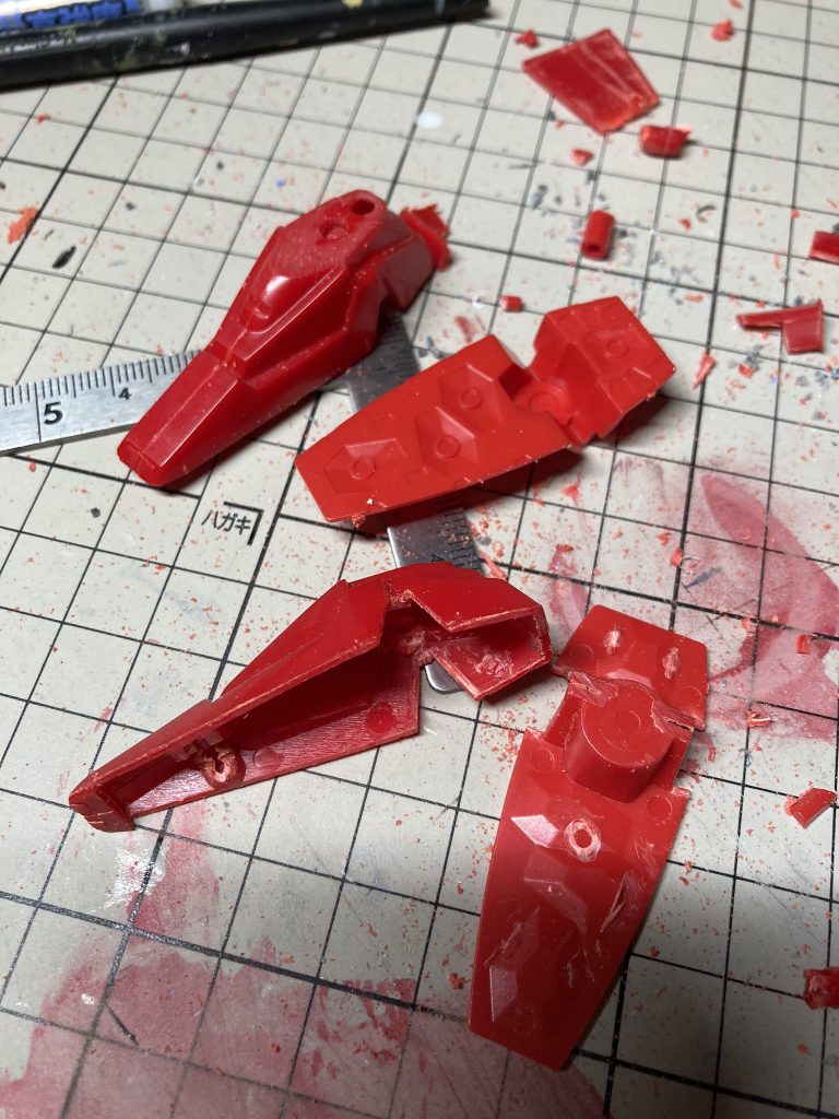 足は旧キットにＨＧＵＣのソールを移植。
