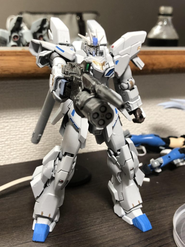 ビームマグナムを構えるG-スタイン！我ながら安易な名前。