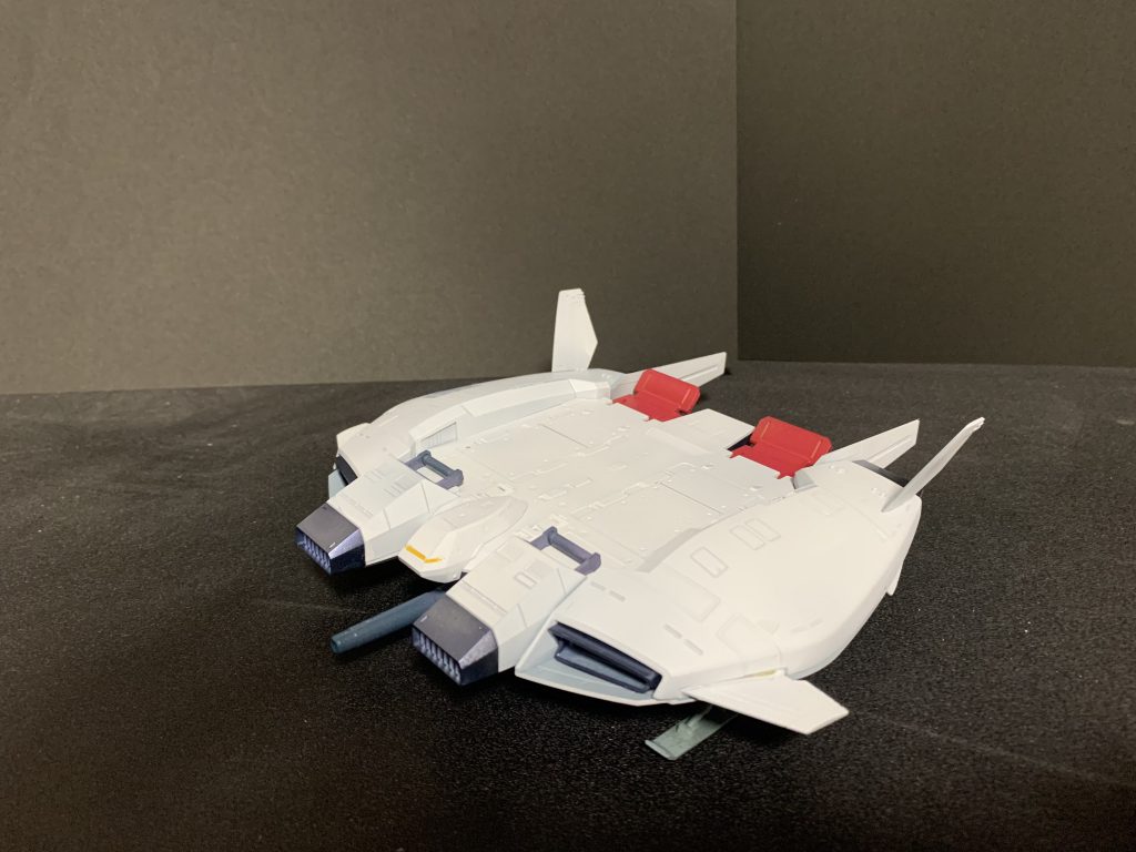 赤い所はガンダムマーカーのシャアレッドをエアブラシシステムで塗装。