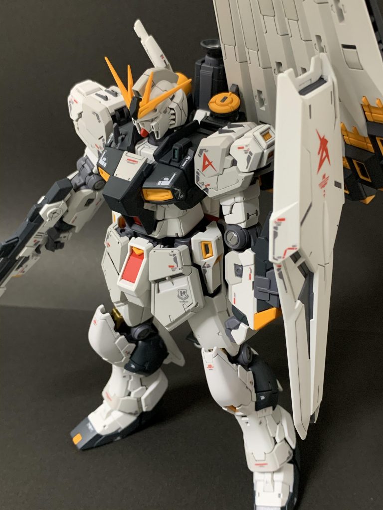 νガンダム–2枚目/制作者：m-tec