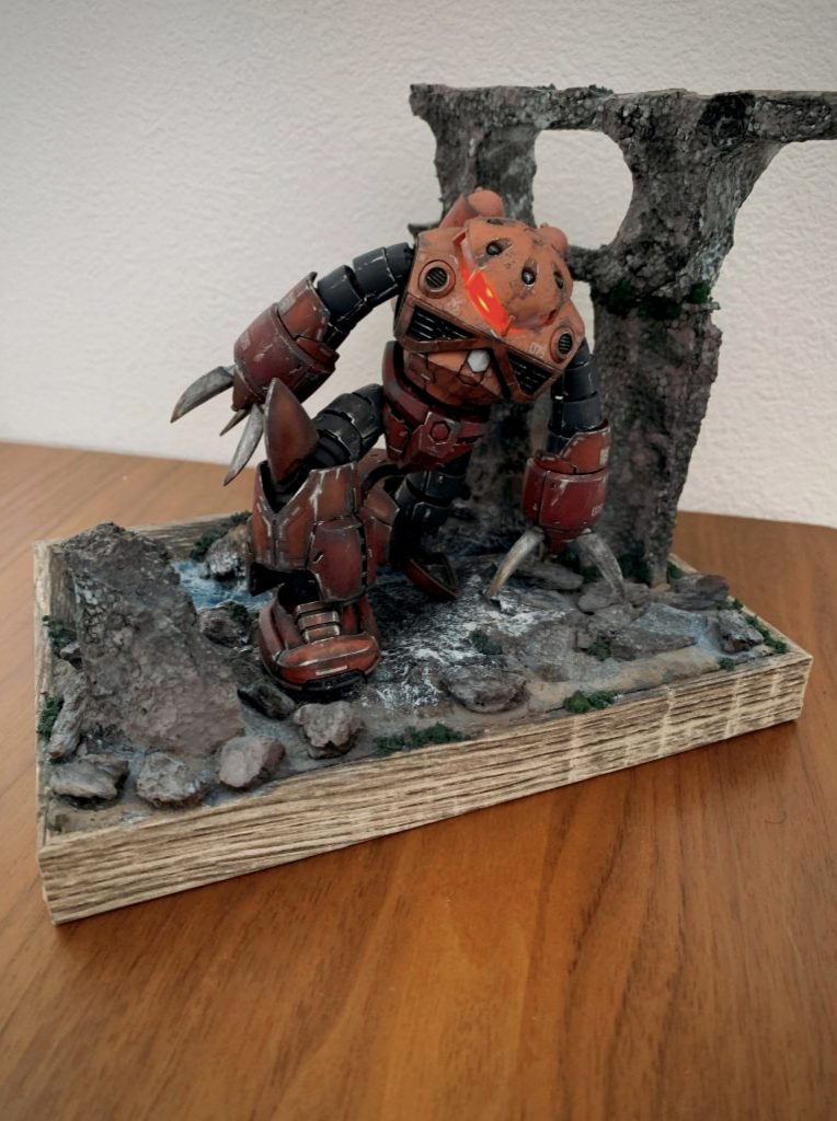 初ジオラマで反省点も多々ありますが、個人的にはとても楽しんで製作できました。次は格納庫だったり少し機械的なシチュエーションにもチャレンジしてみたいと思います。