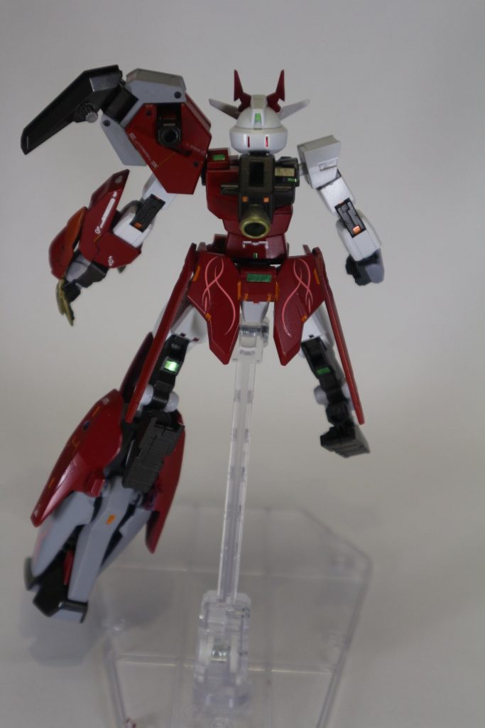 半身のみアーマー装備水転写式デカールの蓮模様で炎感を出しています。