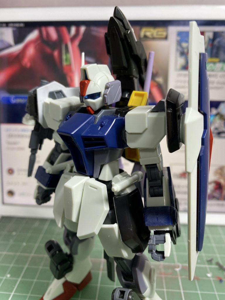 両肩、両腕側面とテールスタビライザーに磁石を仕込んだので、ハードポイントを有効活用出来る形になりました。