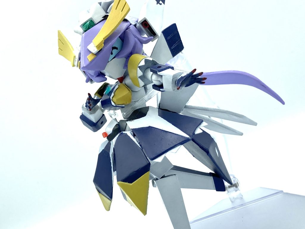 目はマグネットで交換可能にしています