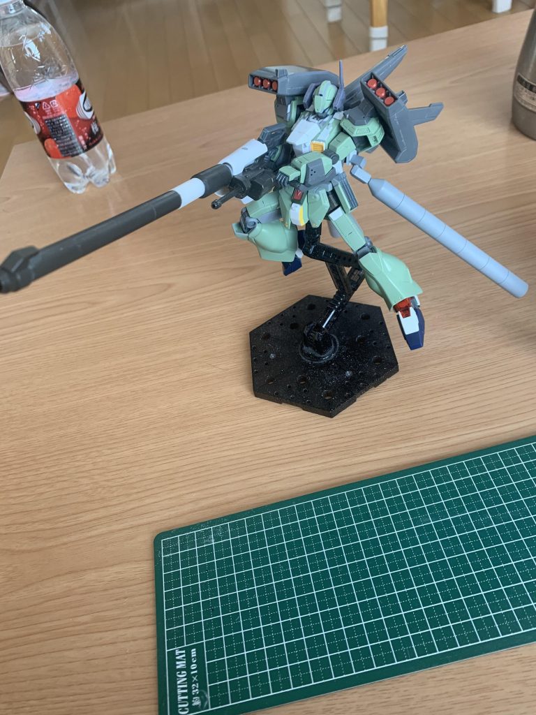 この辺りで方向性を変えて後方支援型にしようと大型武器を持たせましたね