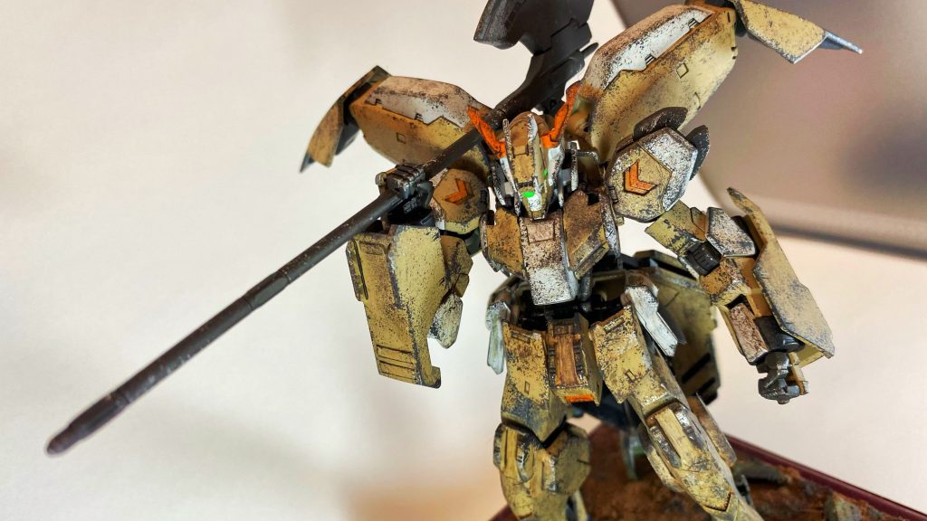 アックスは追加パーツより装備最終決戦前の三日月との掛け合いを表現。