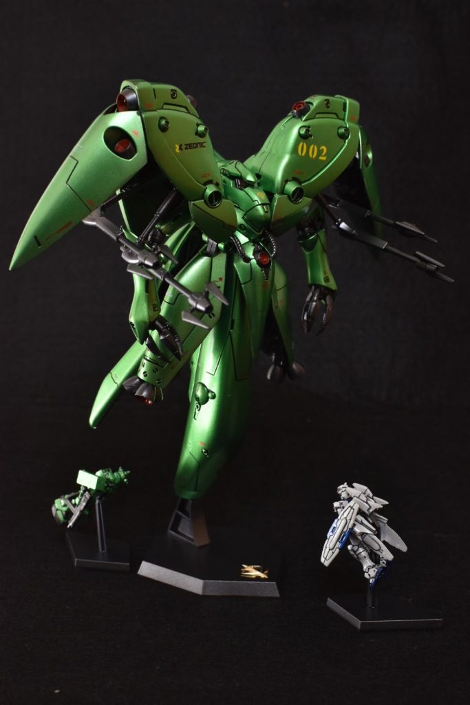 こう比較して置くと巨大MAがどんだけ化け物なのか垣間見えますよね(^^)