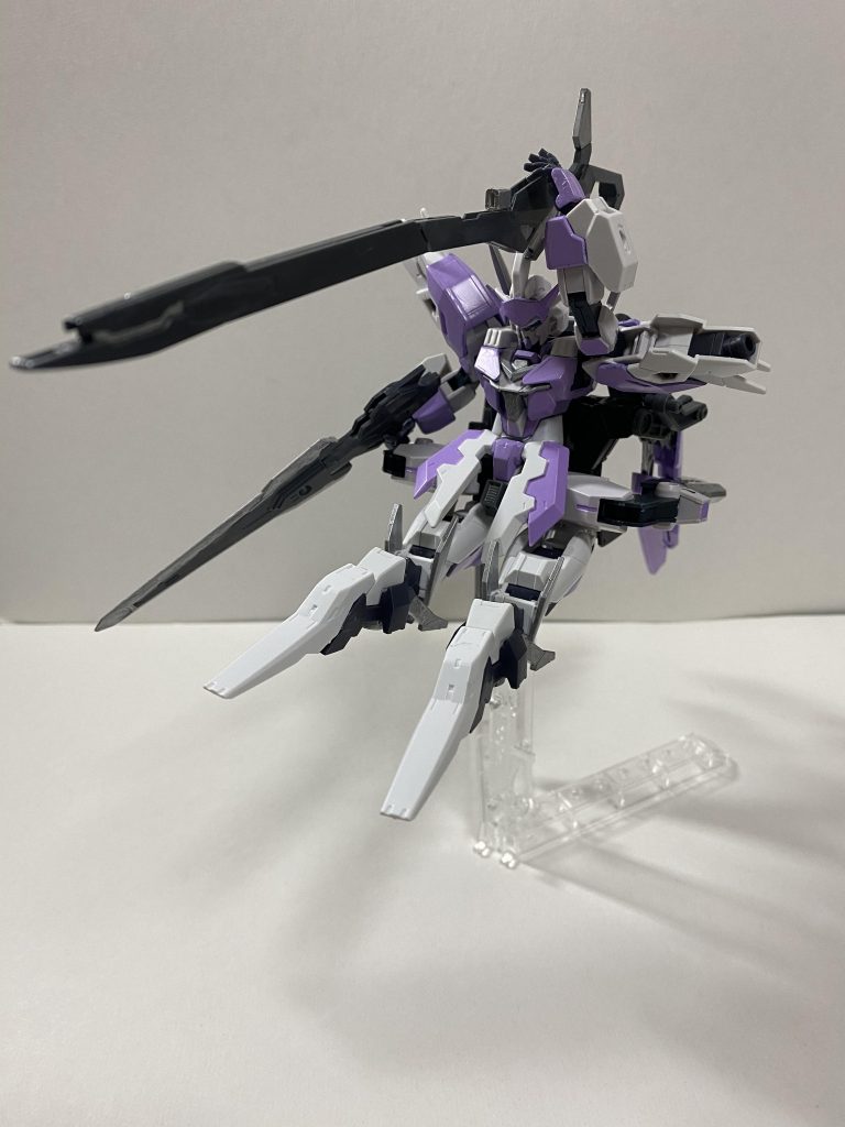 本機の実弾武器は大型複合兵装しか無いので、これを失うを水中で遠距離攻撃を行う事は実質不可能になる。