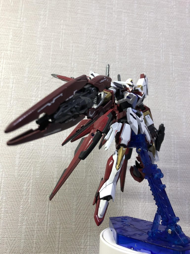 アルスとリボンズは、どちらも人類（星）の為に造られた存在であり、それぞれ自身の在り方、役割に翻弄された者同士という感じが酷似してるなと妄想しながら作りました！笑