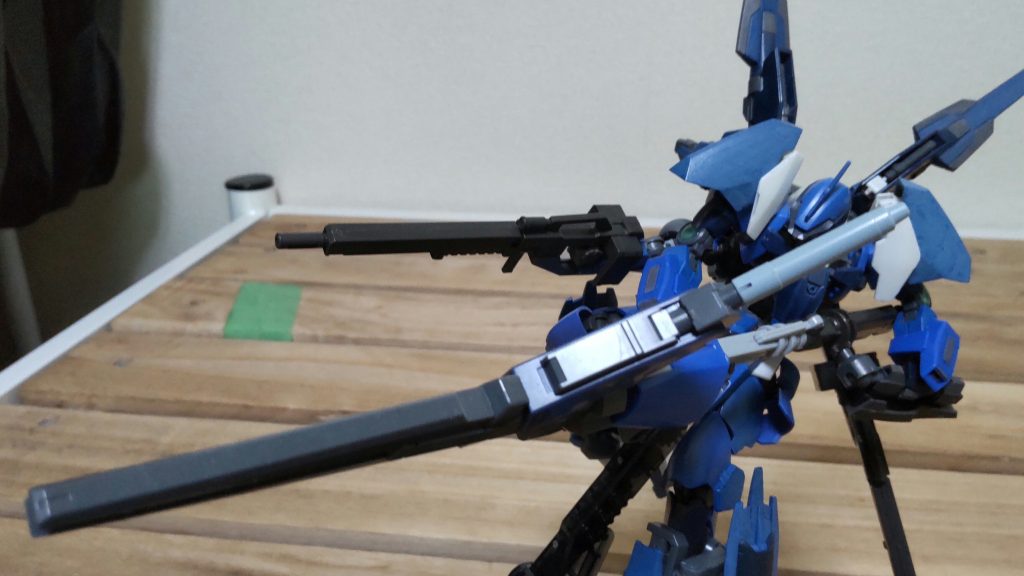 メイン武装の長距離砲前に作ったディープストライカーから拝借しました