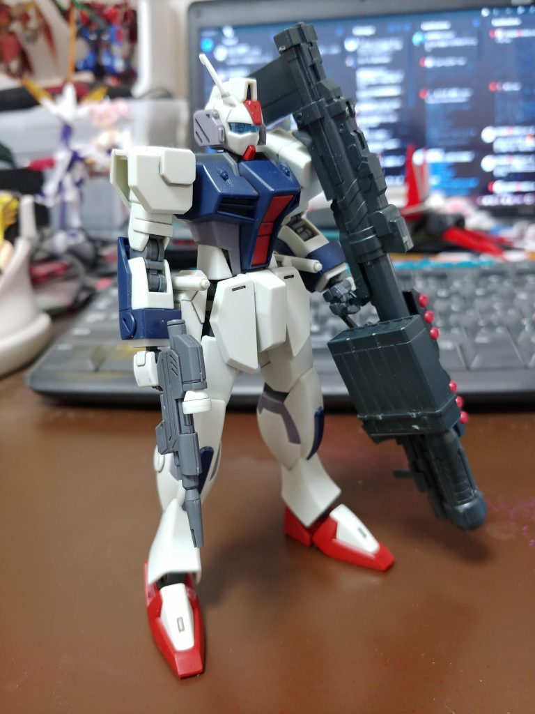 最初は何気なしにバズーカを握らせたらサイズがぴったりだったことから始まったんですよ…