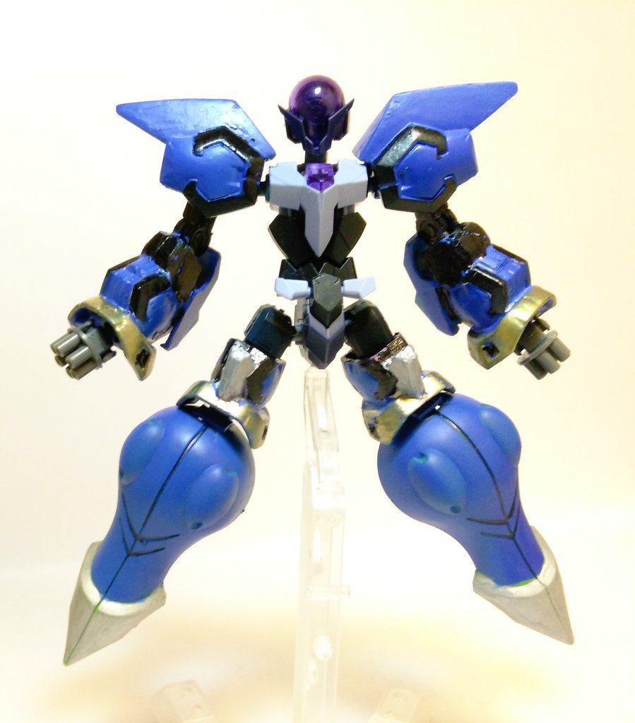 これがオリジナルのコアガン「ボイドコアガンダム」でございます。オリジナルのアーマーを作る企画に応募したんですが、元のアルスコアのままでは上手く行かなかったのでこれも改造しちゃいました。