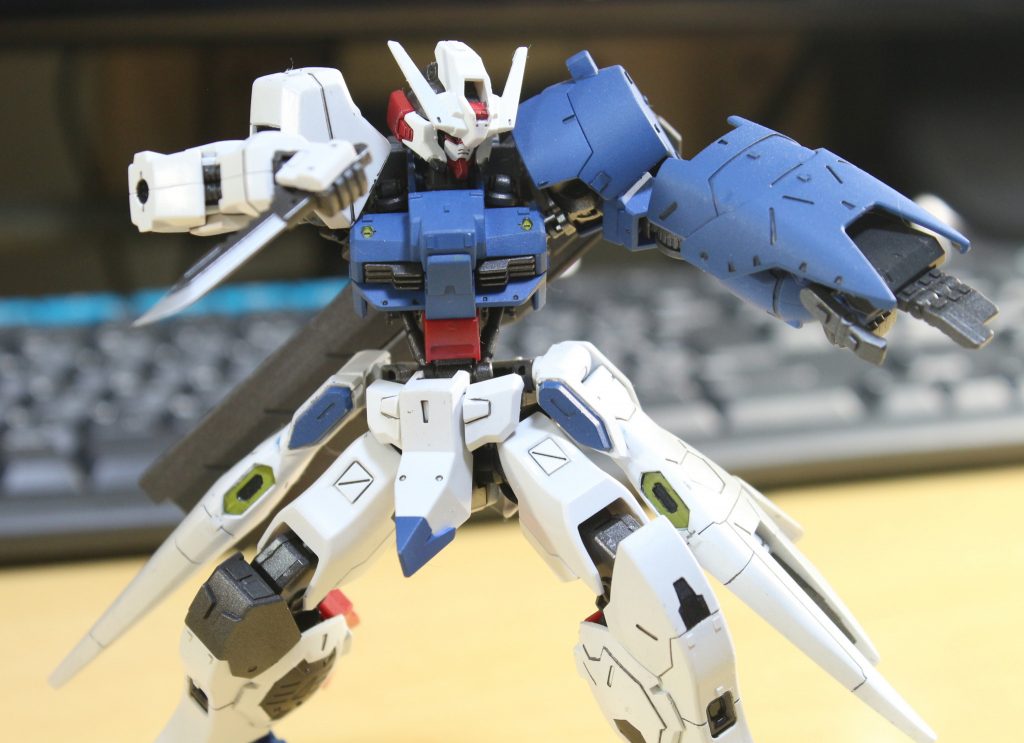 ナイフを尖らせています。