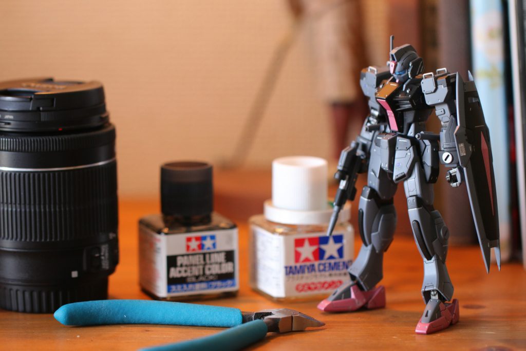 　最近のキットは本当に作りやすいですね。　巣ごもり需要でガンプラがバンバン売れているので、こういったキットがみなさんの手に取ることにより、もっともっとガンプラ人気が出ると、うれしい限りです。