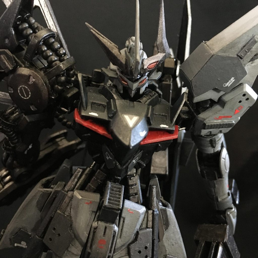 当初の設定は「ゼルトザームがもしも宇宙世紀に転生したら…」でしたが(なんだその設定)色々改造していくうちに、こんな奴宇宙世紀にいねーだろ!という仕上がりになりました。