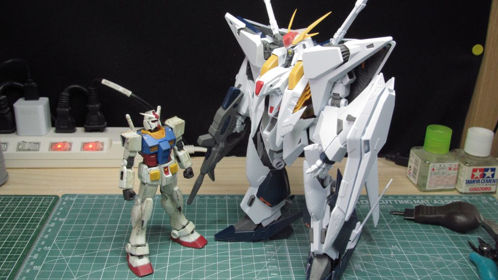 同スケール対エントリーグレードガンダム比較