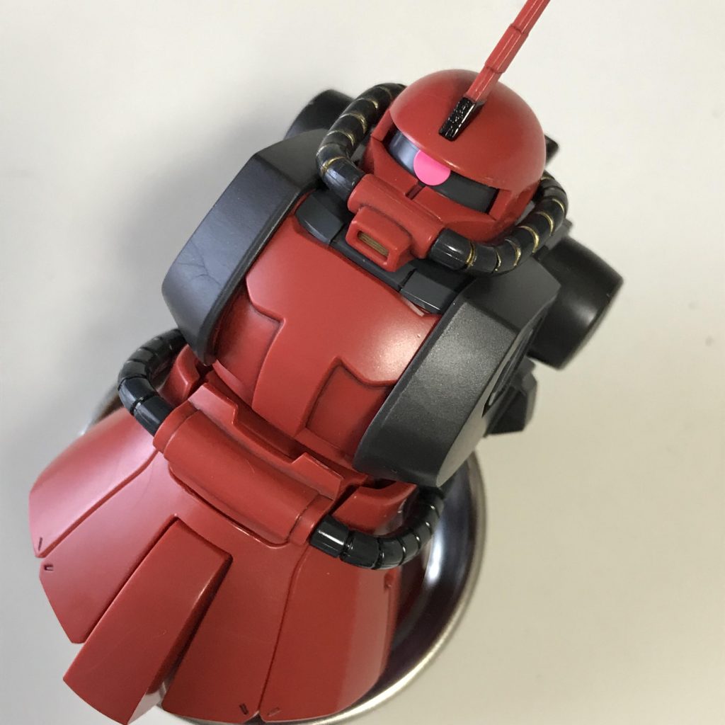 完全な素組みで行こうと思って組み始めたころ。うーん、さっぱりし過ぎ？