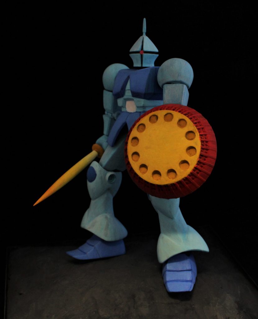 アステロイドをイメージしたベースは、紙粘土とモデリングベース(石膏)で作り、ポスターカラーで色付けしました。