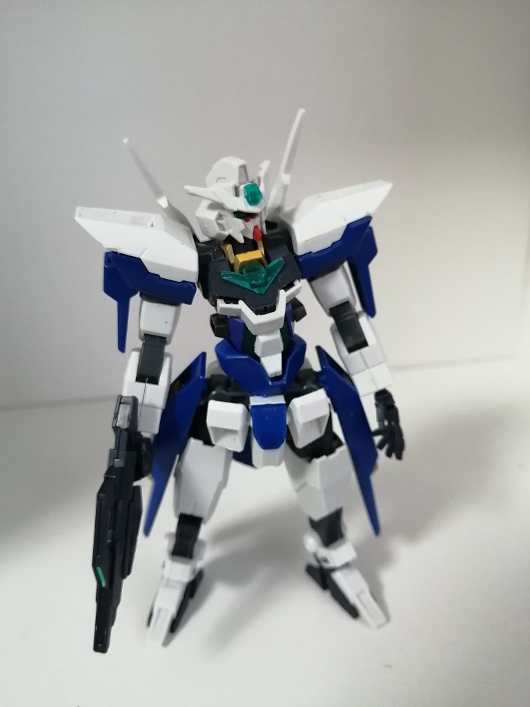 それと、コアファイターシステムのさらなる発展ということで、コアMSになれます。この状態の名前はガンダムAGE4コアです。