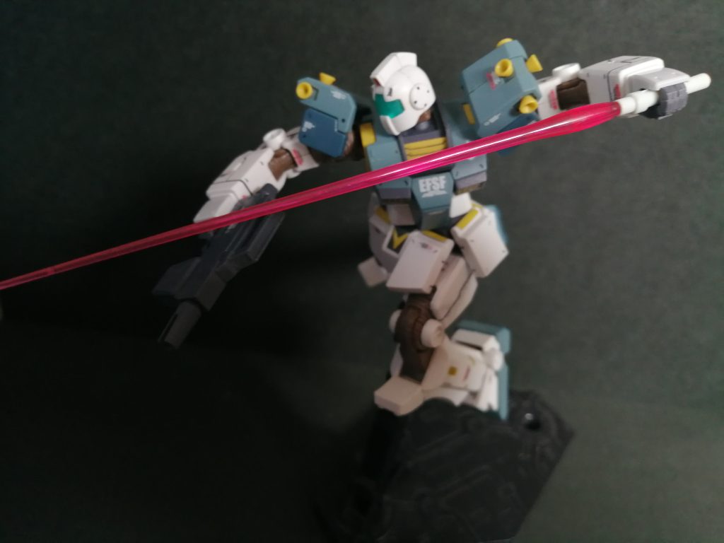 ランドセルをパージFAガンダムのラストシーンをイメージしてポージング