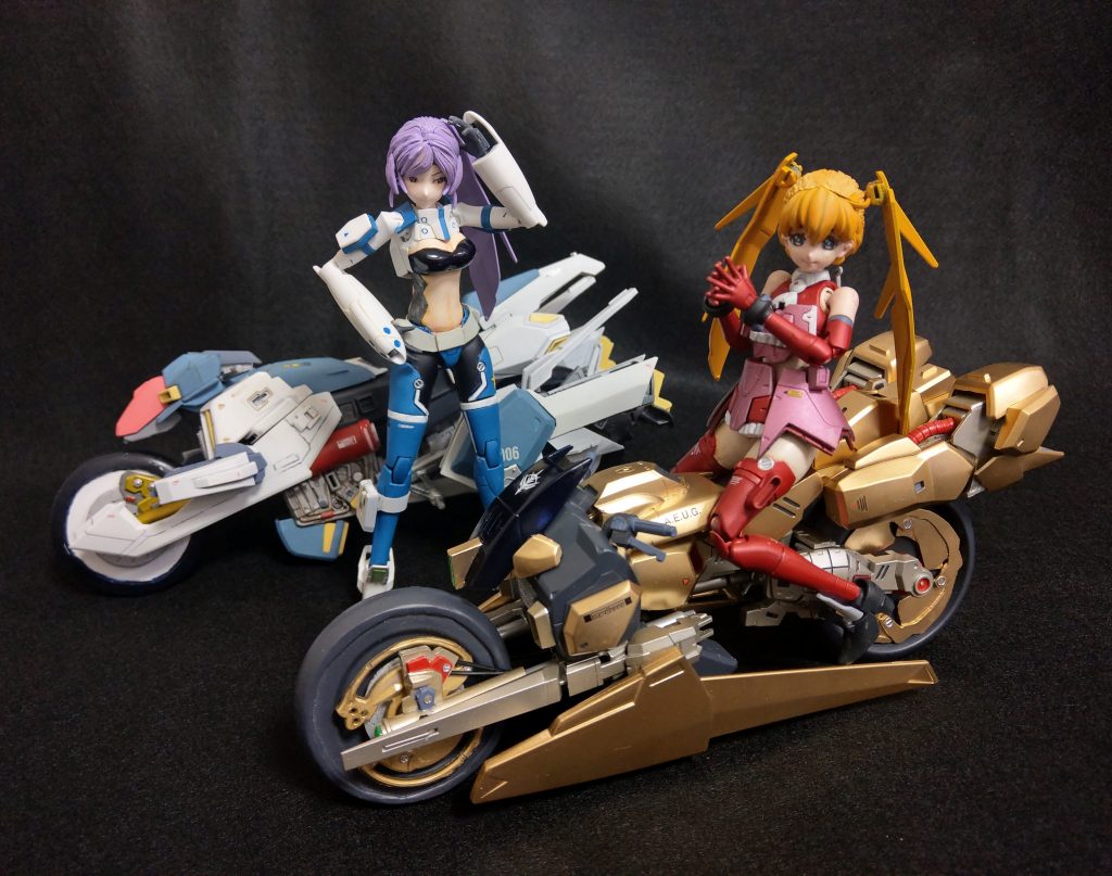 「あんた、アナハイムのルー・ルカ子！そんなところに Z を停めないで、邪魔でしょ！」「ゴメン、ゴメン撮影中だったのね。」