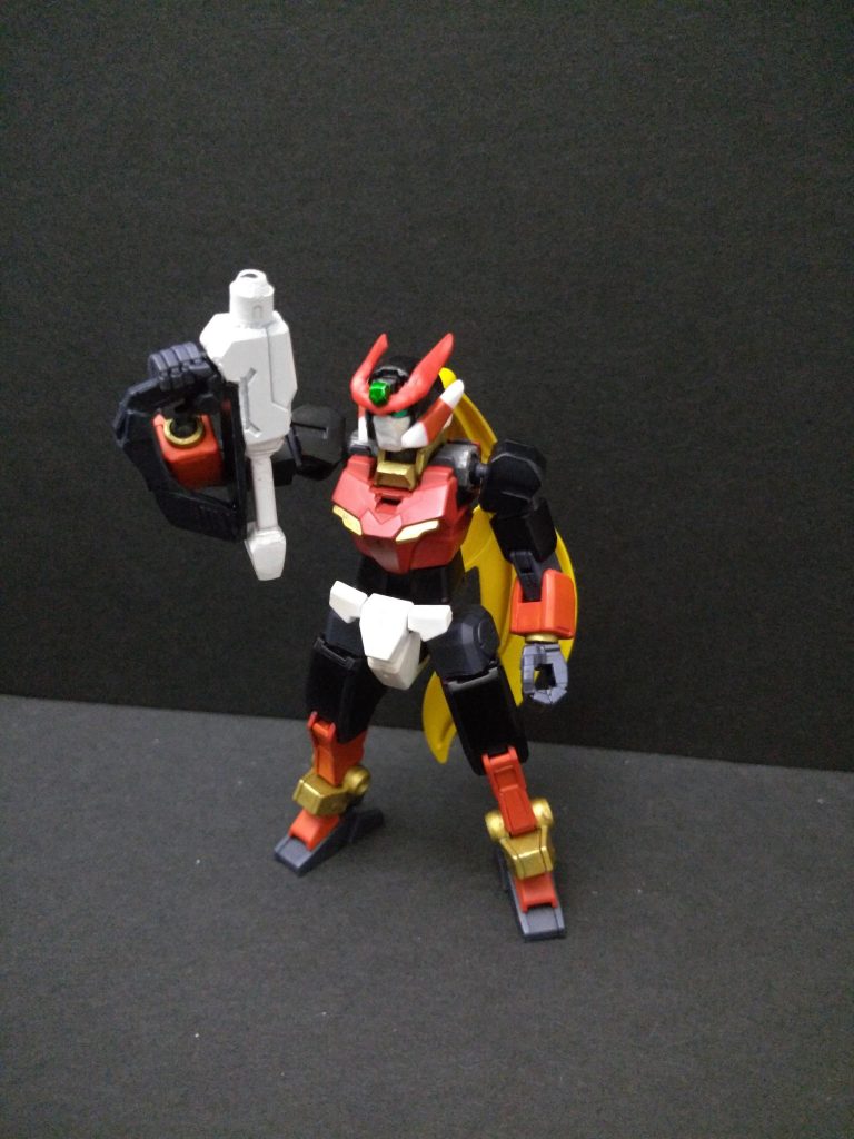 バスターショットも作成しました。ゼットセイバーをマガジンとしてマウントできますが、しかし…ハンドガンと呼ぶには大きすぎる銃になりました。