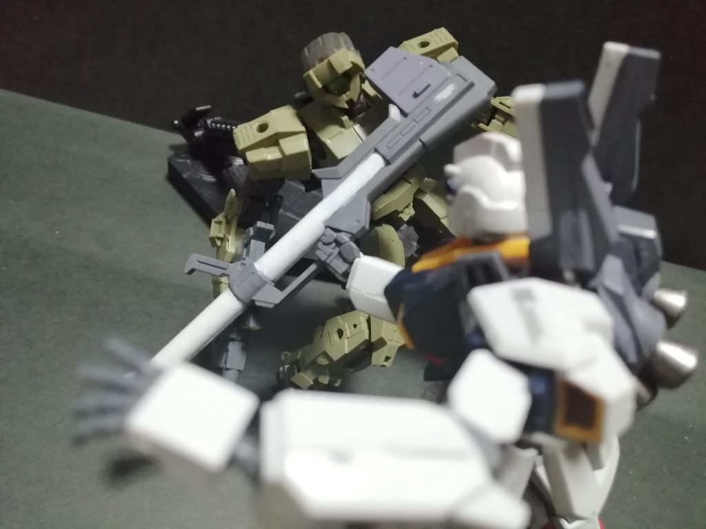 弾を撃ちきってからやらないと大惨事になるので注意