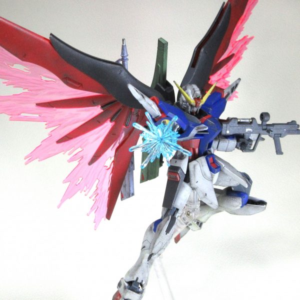 デスティニーガンダム