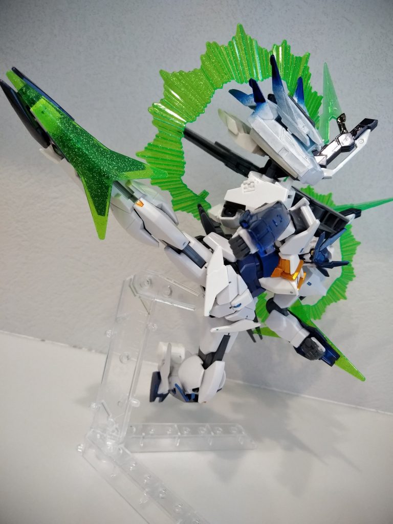 蜂のように刺す！