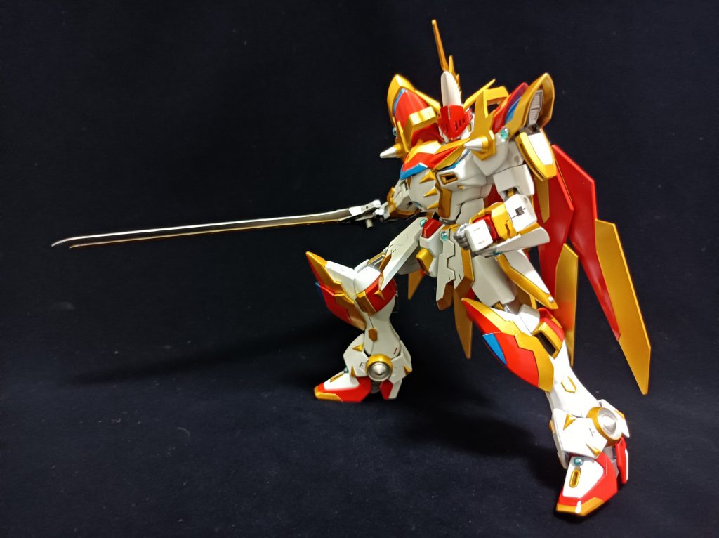 基本装備大剣 カラドボルグ刀身をより強度を増し、敵機を叩き斬るナイトウイングMk-Ⅱ羽を4枚羽に改良