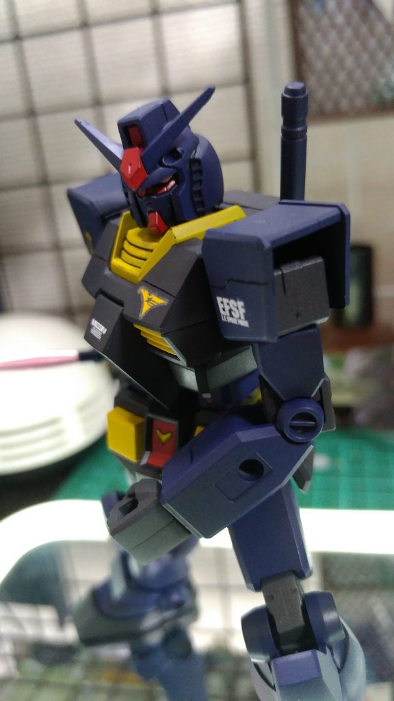 肩と胸の新規モールドがわかるアップ