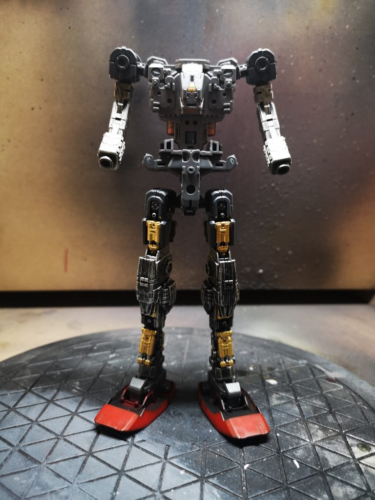 内部フレームはドライブラシでグラデーション仕上げにしています。