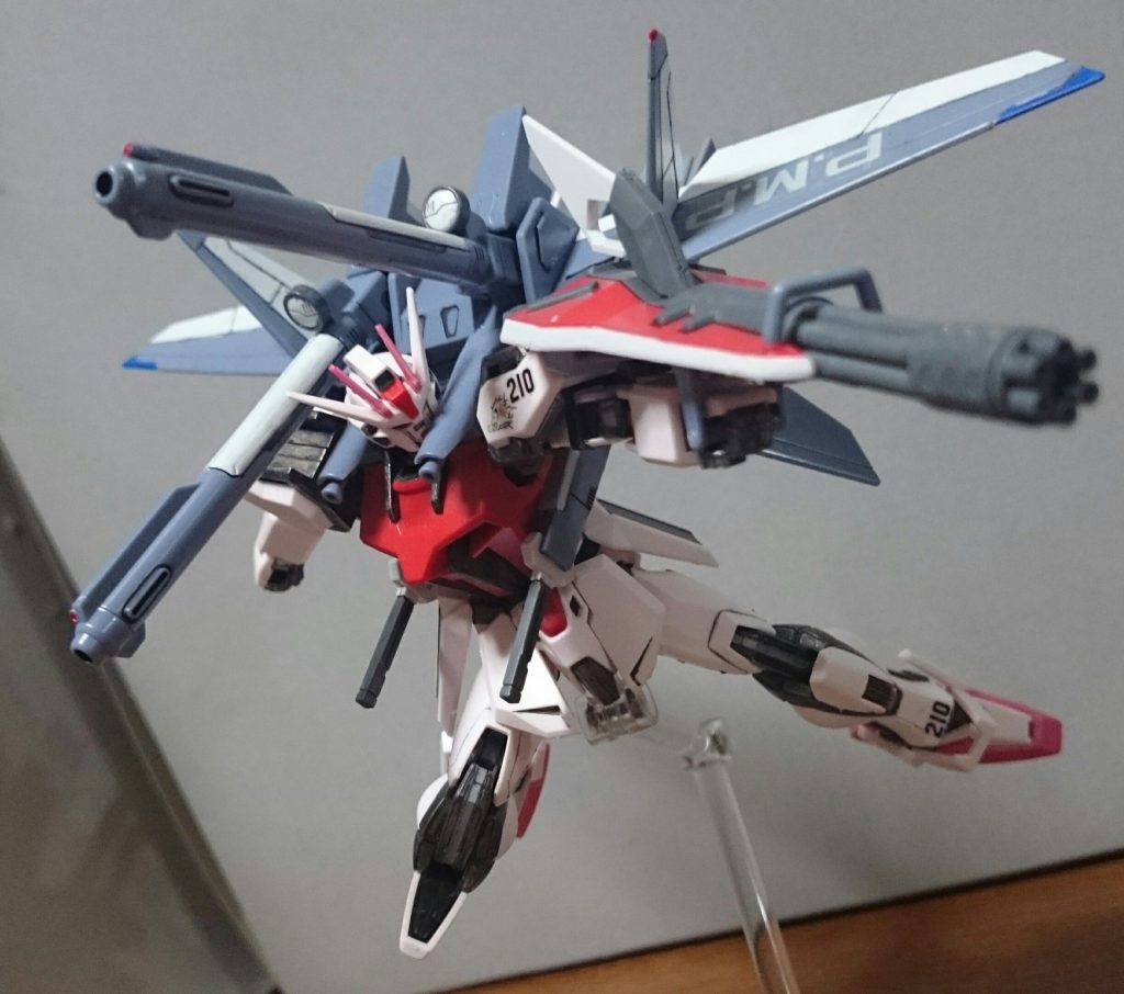 ・I.W.S.P2月の頭頃(だったかな？)に制作。数年前につくったストライクルージュ(関節・フレームパーツをガンメタ塗装)に新たにつくったI.W.S.Pを取り付け～え？I.W.S.Pに付属してた旧ルージュ？積んだままですが、なにか？