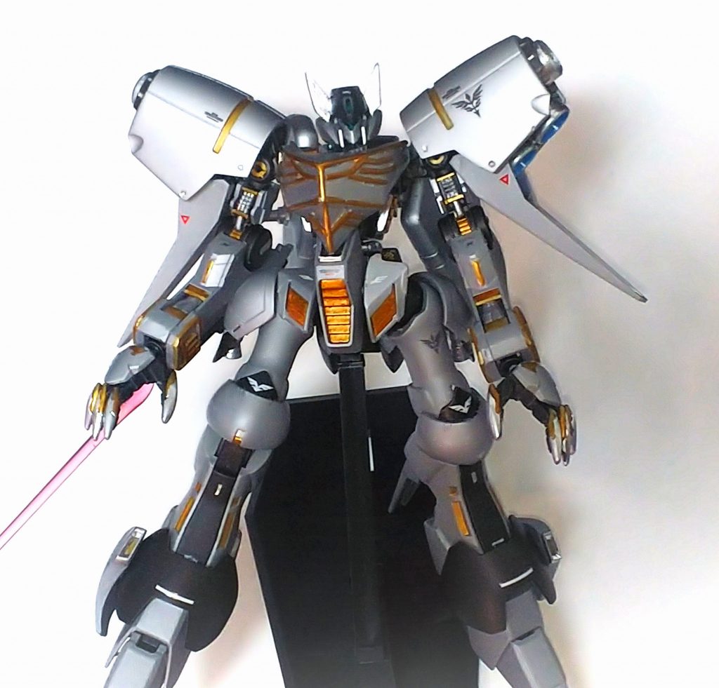 　初ミキシングの初全塗装で、色んなところがバキバキに折れても、何とか形に……。　とても良い経験をさせていただいた１作になりました。