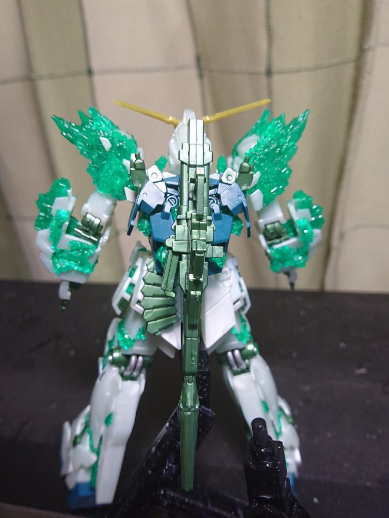 #17 HGガンダムユニコーン（光の結晶体バージョン）–3枚目/制作者：玄