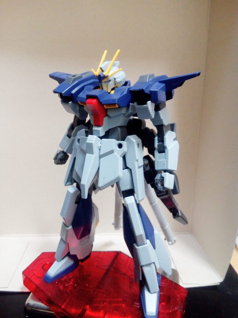 塗装前のライトニング+です。バックパックは個別に使い捨てできるような設計にしてみました。