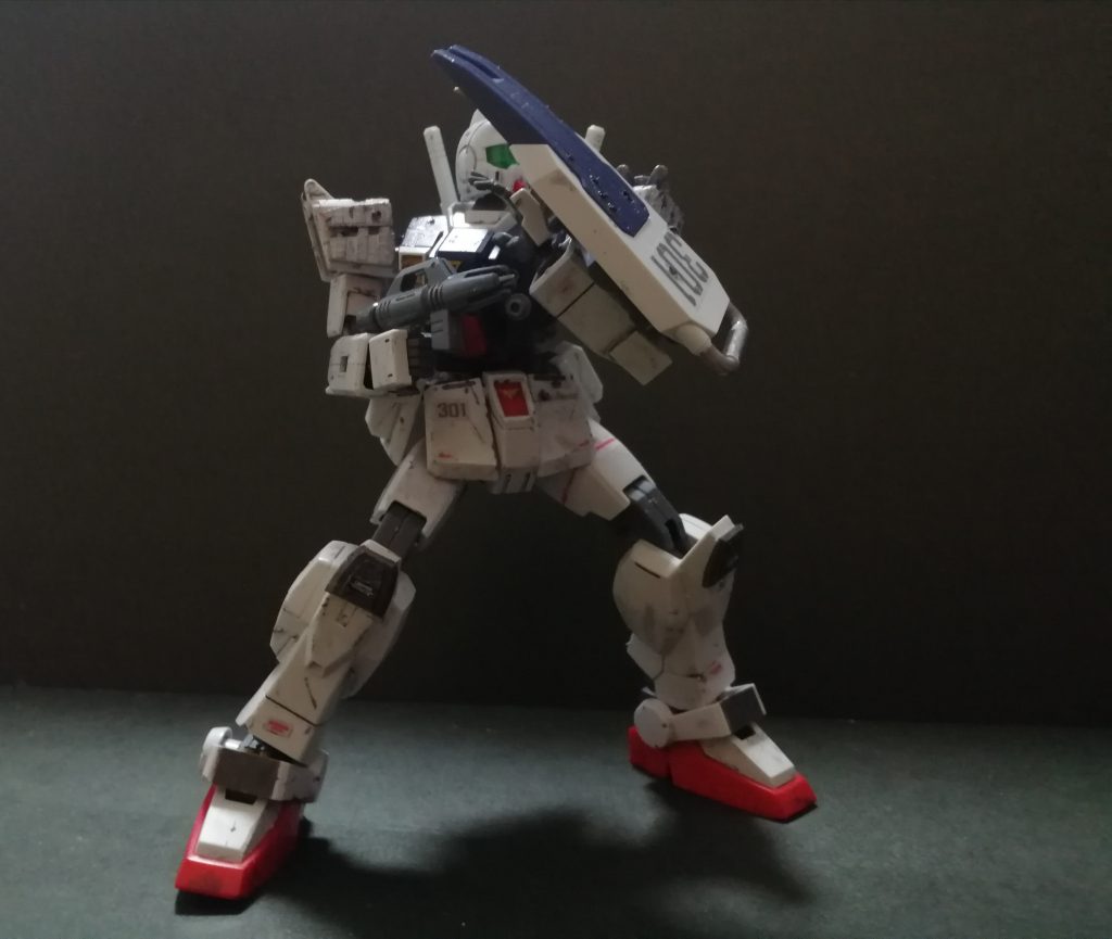 ジムが配備済みの設定なのでビームスプレーガンもある