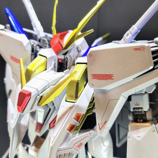RX-105 クスィーガンダム