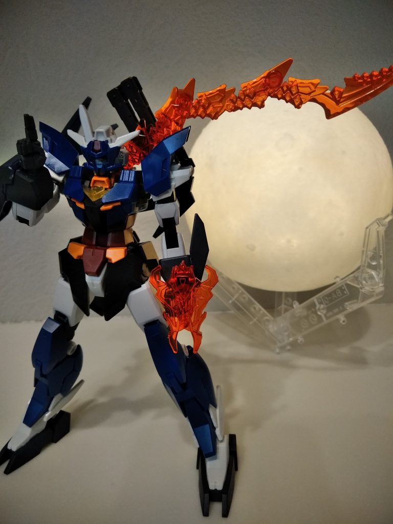 ビームマフラー形態変化する。手の投げ分銅型のビームも同じ性質。