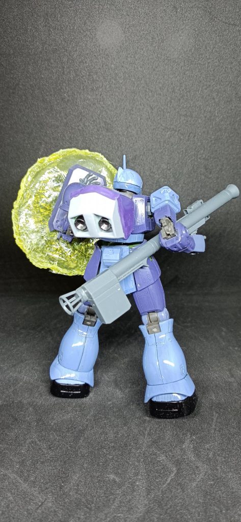 あくまでも、ジオン残党軍のMSかつ旧式に見せかけるための外装で、連邦軍やアナハイムを欺くには効果的であった。しかし、元は損傷の激しいパーツを強引にザクの皮を被せたのが原因で故障が多く、機体のバランスに問題が生じた。その為、実験用や訓練用として少数運用されたに留まっている