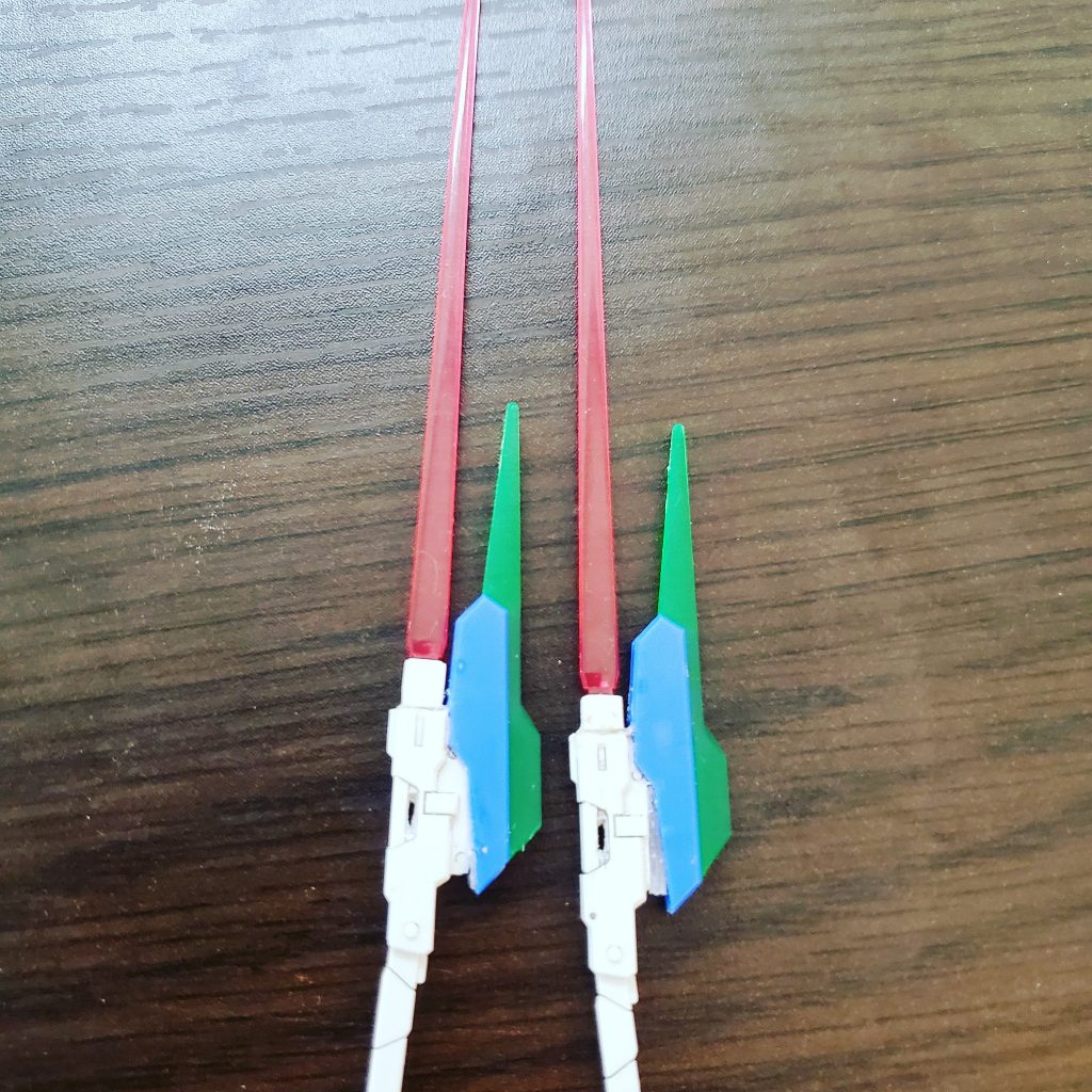 ビームサーベル起動状態の写真です。個人的にはこの武器はかなり気に入ってます。