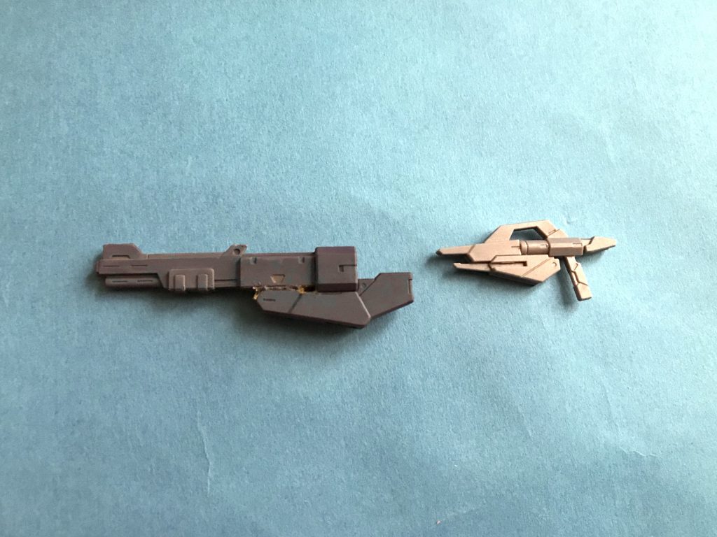 ビームショットライフル(プラネッツシステム仕様)の製作。ジュピターヴのビームガトリングガンの基部とムーンガンダムのビームショットライフルの銃身を組み合わせて製作しています。旧作はガトリングガンを銃身下部に組み付けていましたが取り回しがいまいちよくなかったので没に。今の形になりました。