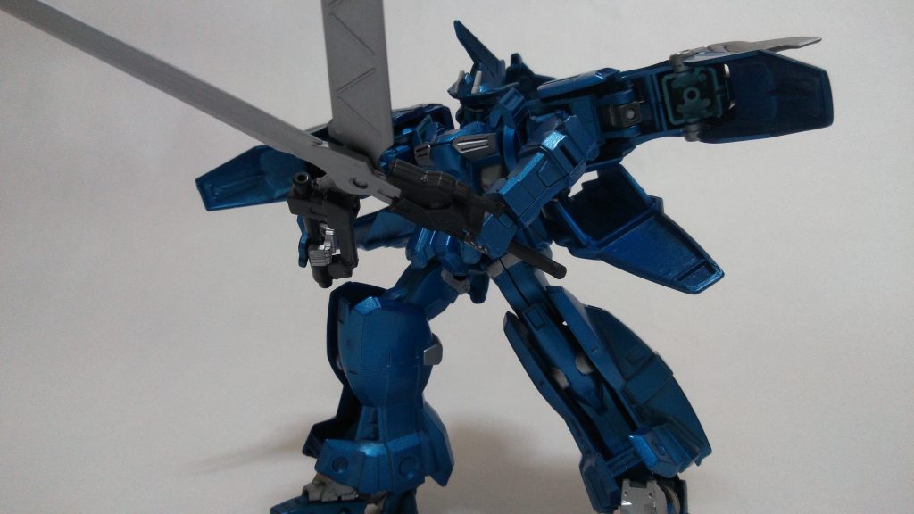 シザーブレード展開。イオク様こっちですよ。