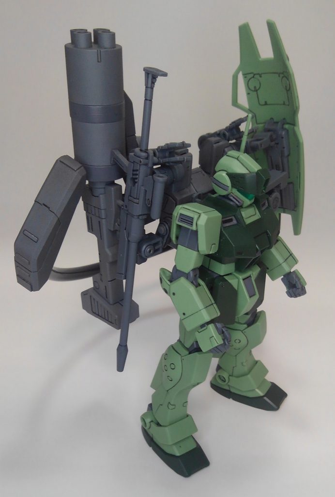 横ら辺から。例によって装備は全てバックパックに懸架できます。はい、バランス悪いですが、ギリギリ自立できますｗ