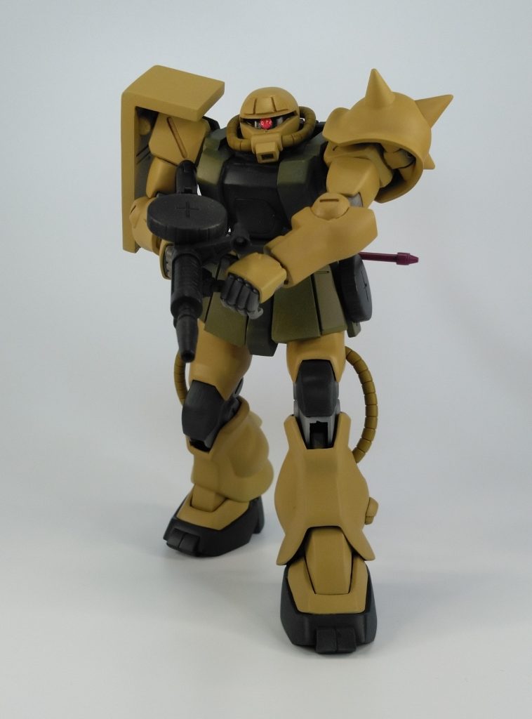 推力が大きいので前衛を務めます。通常のザクマシンガンとヒートホーク装備です。