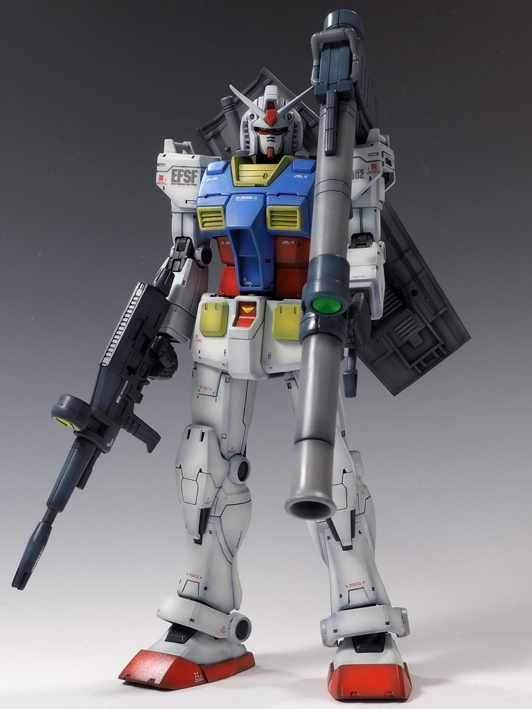 ウェザリング前です。けっこうキレイに出来たと思ったので、傷を付けていくのにかなり葛藤しましたが、一撃入れたら楽しくなってやめどきに悩みました。